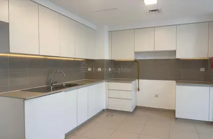 Apartment - 2 Bedrooms - 2 Bathrooms for sale in Hayat Boulevard 2A - Hayat Boulevard 2 - Hayat Boulevard - Town Square - Dubai Apartment - 2 Bedrooms - 2 Bathrooms for sale in Hayat Boulevard 2A - Hayat Boulevard 2 - Hayat Boulevard - Town Square - Dubai