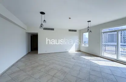 Apartment - 3 Bedrooms - 4 Bathrooms for sale in Abbey Crescent 2 - Abbey Crescent - Motor City - Dubai