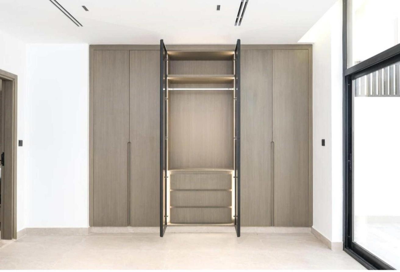 Elegant 4 Beds | Modern Finishing | Vacant photo 14