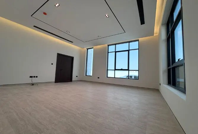 155583889 - Property Image 3