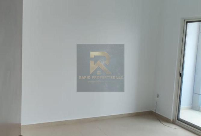 93155975 - Property Image 3