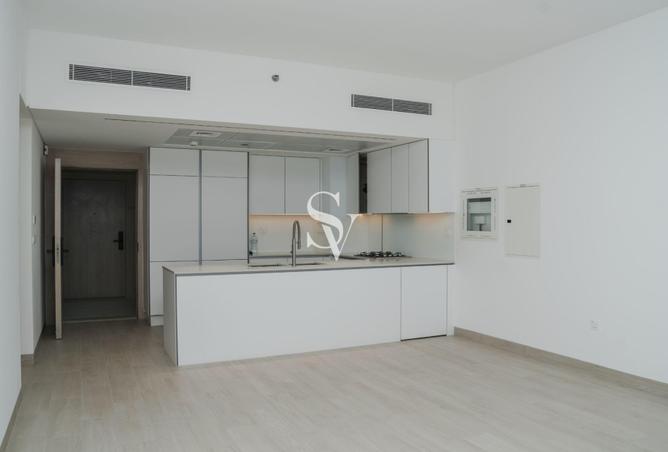 70282009 - Property Image 2