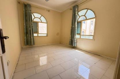 Apartment - 2 Bedrooms - 2 Bathrooms for rent in Al Naba'ah - Al Sharq - Sharjah