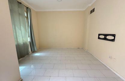 Apartment - 2 Bedrooms - 2 Bathrooms for rent in Al Naba'ah - Al Sharq - Sharjah