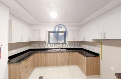 Apartment - 2 Bedrooms - 3 Bathrooms for rent in Airport View Building - Al Garhoud - Dubai