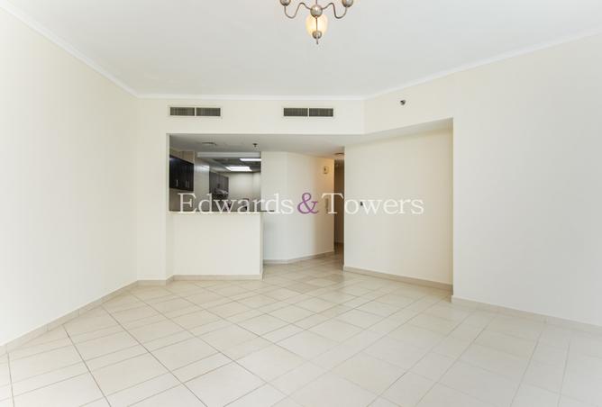 Exclusive | Unfurnished | Vacant | 02 Series photo 3