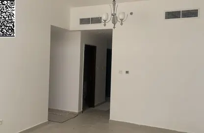 شقة - غرفة نوم - 2 حمامات للبيع في قرية الاميرة - الياسمين - عجمان