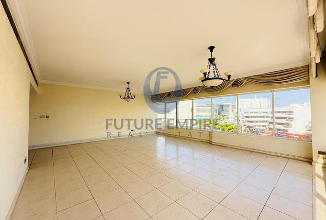 73162180 - Property Image 2