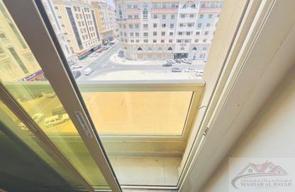 Apartment - 1 Bedroom - 2 Bathrooms for rent in Muwailih Building - Muwaileh - Sharjah
