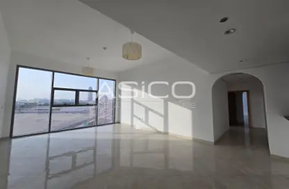 Apartment - 2 Bedrooms - 2 Bathrooms for rent in Romaithi Building - Al Jaddaf - Dubai Apartment - 2 Bedrooms - 2 Bathrooms for rent in Romaithi Building - Al Jaddaf - Dubai