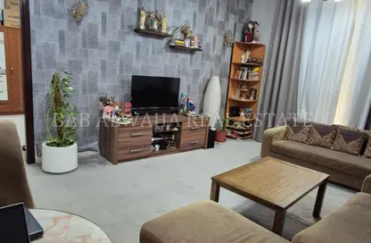 Apartment - 1 Bedroom - 2 Bathrooms for rent in University View - Dubai Silicon Oasis - Dubai