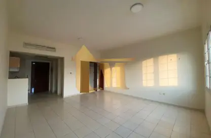 Apartment - Studio - 1 Bathroom for rent in Al Warsan 1 - Al Warsan - Dubai
