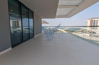 شقة - 2 غرف نوم - 4 حمامات للايجار في P-2695 - شاطئ الراحة - أبوظبي