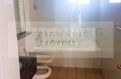 Villa - 4 Bedrooms - 4 Bathrooms for rent in Umm Suqeim 2 Villas - Umm Suqeim 2 - Umm Suqeim - Dubai
