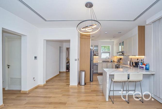 73114489 - Property Image 3