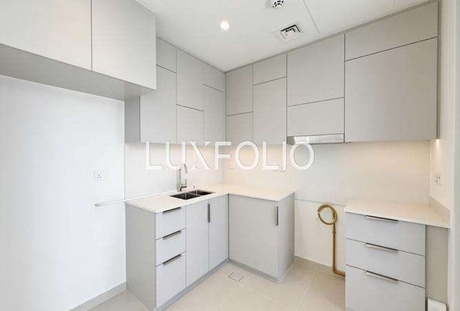 Near Amenities | View Now | 4 Cheques photo 2
