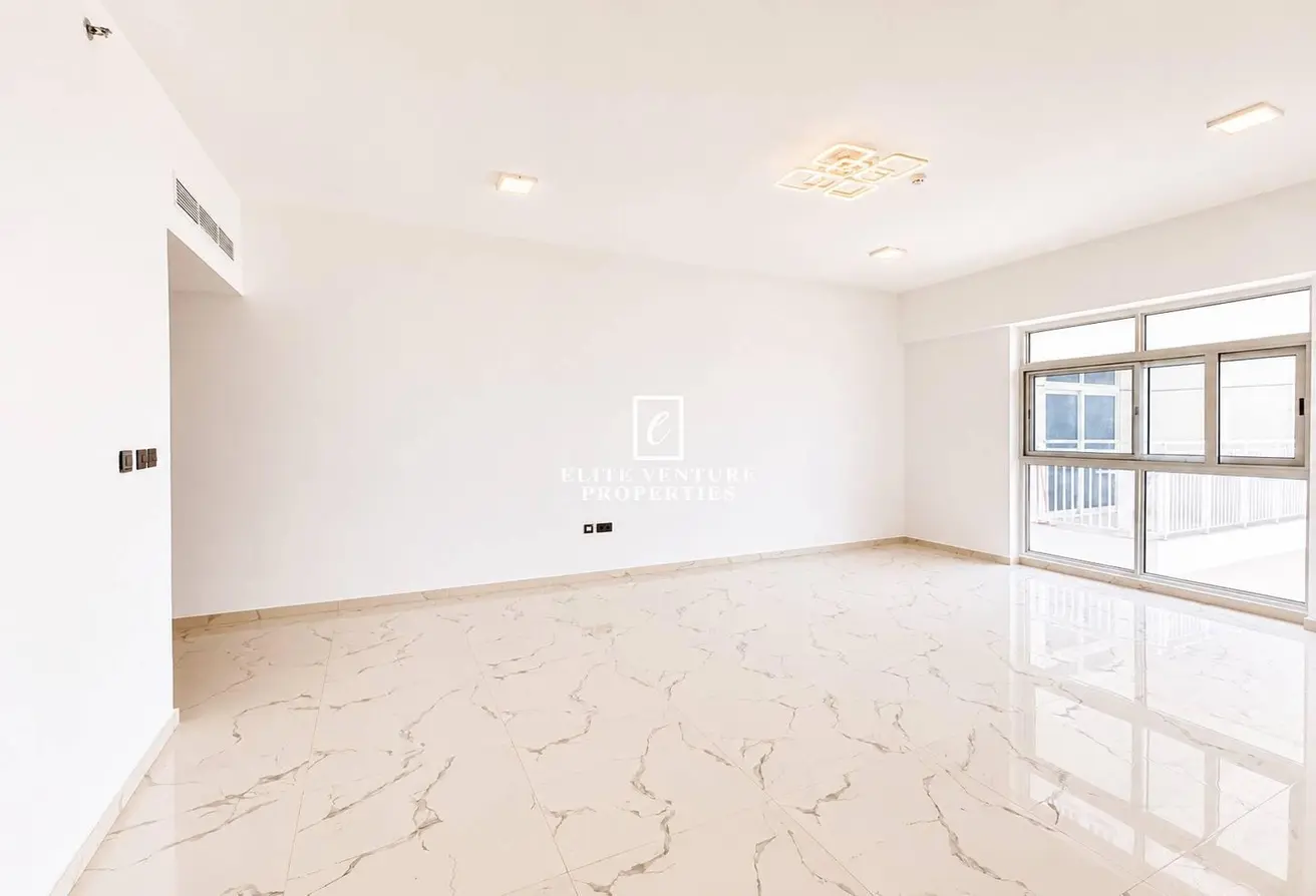 86180403 - Property Main Image