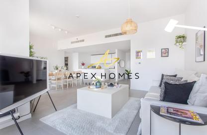 Apartment - 2 Bedrooms - 3 Bathrooms for sale in Rimal 6 - Rimal - Jumeirah Beach Residence - Dubai