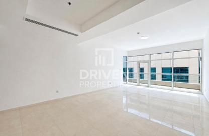 Apartment - 1 - 1 for sale in Bay Square Building 3 - Bay Square - Business Bay - Dubai