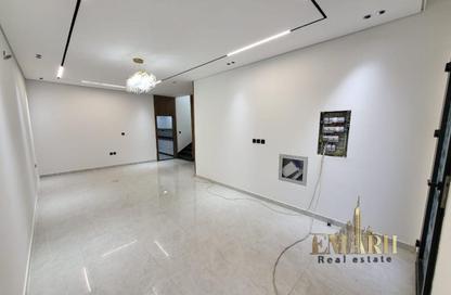 Whole Building - 7+ - 7+ for rent in Ajman One - Ajman Downtown - Ajman