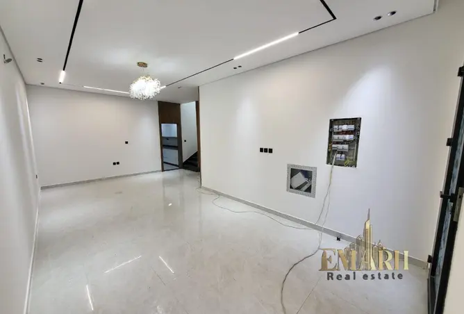 163702213 - Property Image 2