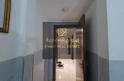 Apartment - 2 Bedrooms - 3 Bathrooms for sale in Oasis Tower - Al Rashidiya 1 - Al Rashidiya - Ajman