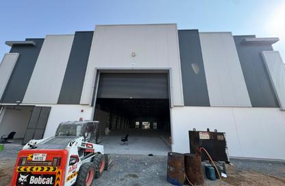 Warehouse - Studio - 3 for rent in Umm Al Thuoob - Umm Al Quwain