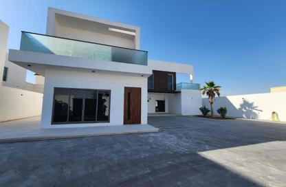Villa - 4 Bedrooms - 6 Bathrooms for rent in Madinat Al Riyad - Abu Dhabi