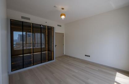 Apartment - 2 Bedrooms - 2 Bathrooms for rent in Robot Park Tower - Al Khan - Sharjah Apartment - 2 Bedrooms - 2 Bathrooms for rent in Robot Park Tower - Al Khan - Sharjah