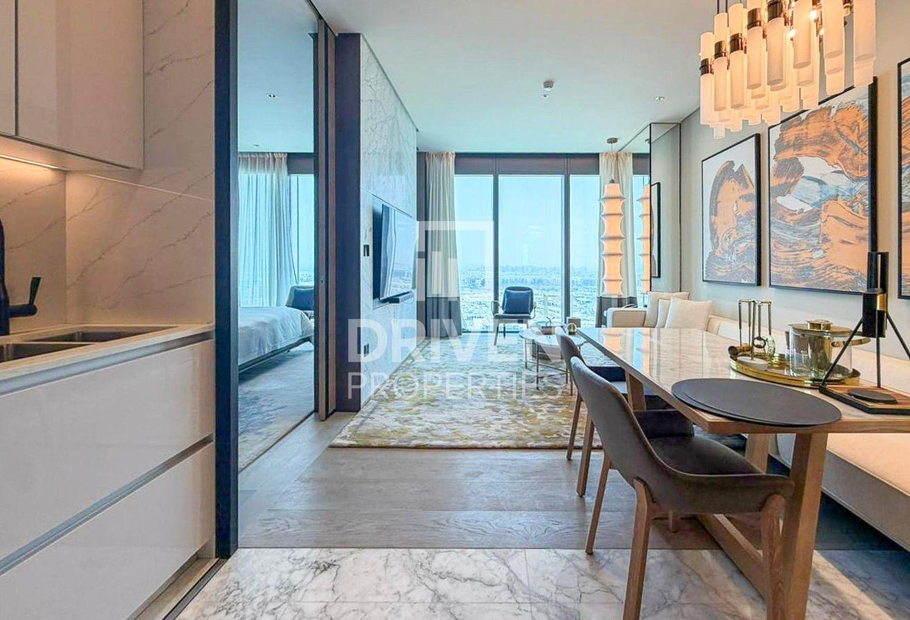 Stunning Furnished Apt | Vacant | High Floor photo 2