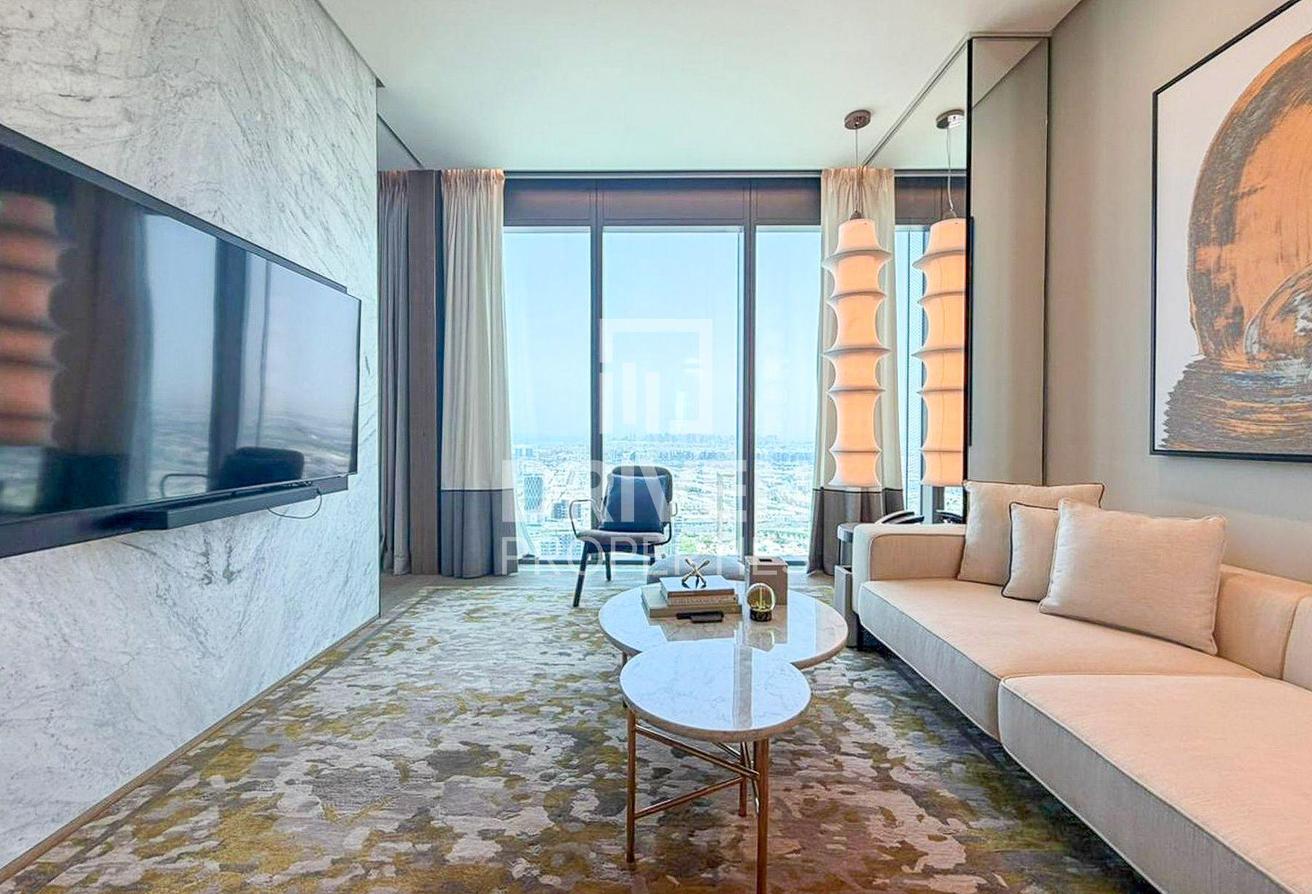 Stunning Furnished Apt | Vacant | High Floor photo 7