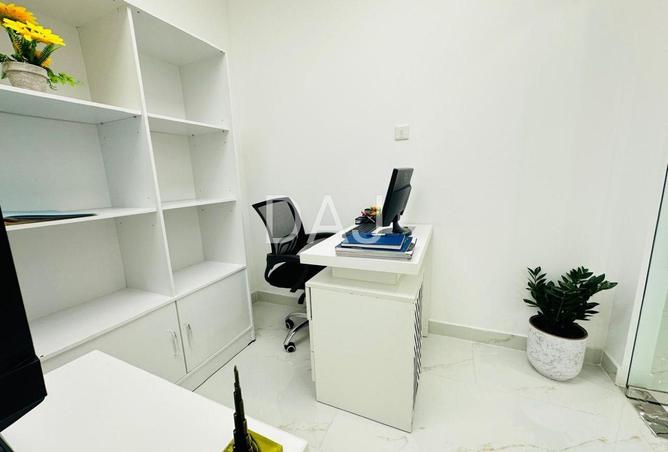 67451403 - صورة العقار 2