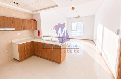 Apartment - 1 Bedroom - 2 Bathrooms for rent in Sulafa Tower - Dubai Marina - Dubai