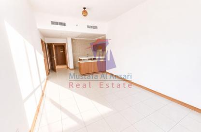 Apartment - 1 Bedroom - 2 Bathrooms for rent in Sulafa Tower - Dubai Marina - Dubai