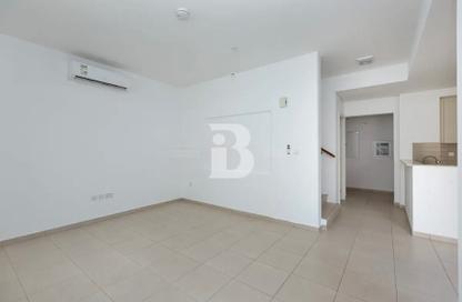 Townhouse - 3 Bedrooms - 3 Bathrooms for rent in Hayat Townhouses - Town Square - Dubai
