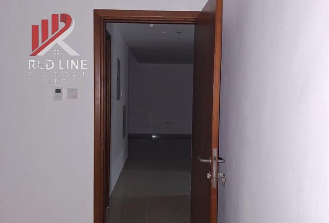 105971200 - Property Image 3