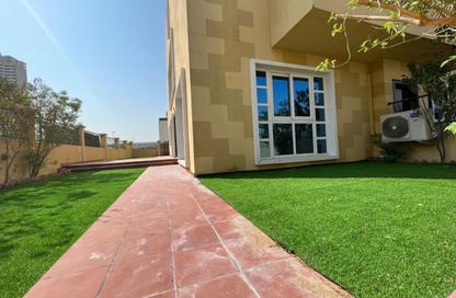 Townhouse - 4 - 5 for rent in Sydney Villas - District 18 - Jumeirah Village Circle - Dubai
