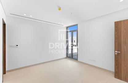 Villa - 5 Bedrooms - 6 Bathrooms for sale in Sunrise Living at Jumeirah Park - District 9 - Jumeirah Park - Dubai Villa - 5 Bedrooms - 6 Bathrooms for sale in Sunrise Living at Jumeirah Park - District 9 - Jumeirah Park - Dubai