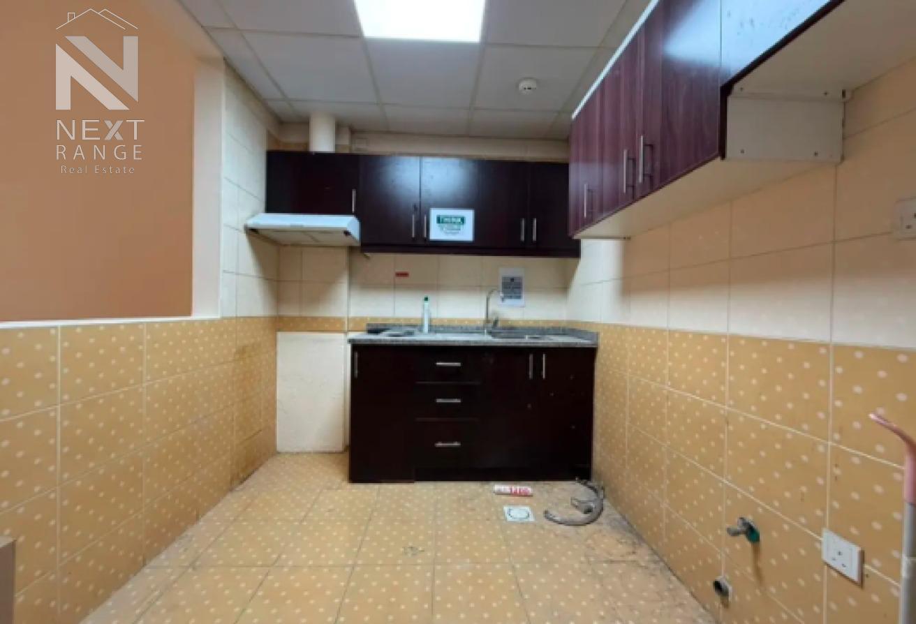 Spacious | Ready to Move | Well maintained photo 6