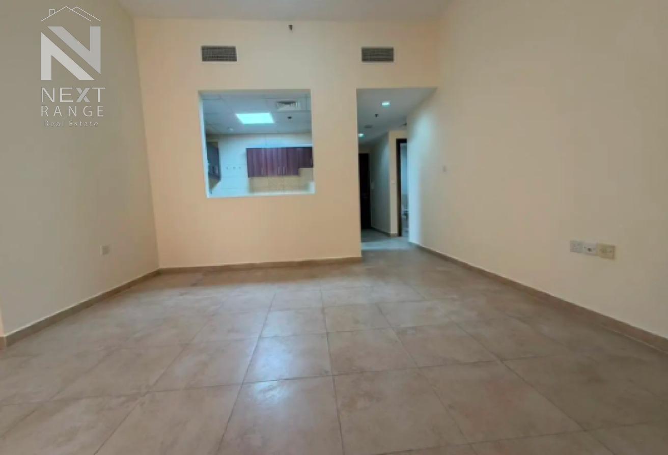 Spacious | Ready to Move | Well maintained photo 7