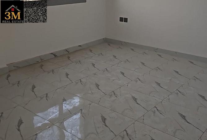 65193219 - Property Image 2