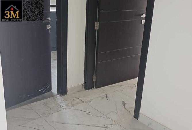 65193219 - Property Image 3