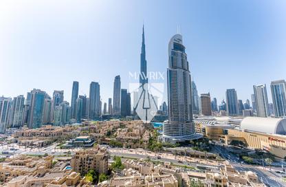 Apartment - 2 Bedrooms - 2 Bathrooms for rent in Burj Royale - Downtown Dubai - Dubai