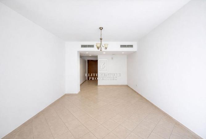 70281722 - صورة العقار 3