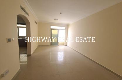Apartment - 1 - 2 for rent in Muwaileh 29 Building - Muwaileh - Sharjah