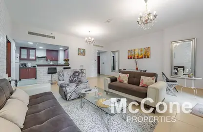 Apartment - 1 Bedroom - 2 Bathrooms for rent in Rimal 4 - Rimal - Jumeirah Beach Residence - Dubai