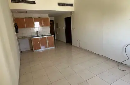 Apartment - Studio - 1 Bathroom for rent in Al Rashidiya Towers - Al Rashidiya - Ajman Downtown - Ajman