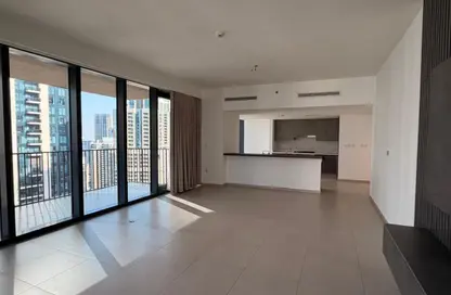 Apartment - 3 Bedrooms - 3 Bathrooms for rent in BLVD Heights Tower 2 - BLVD Heights - Downtown Dubai - Dubai