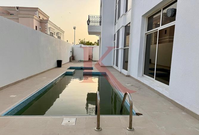 Big Family 5 Bed Villa + Private Pool + Majlis  l