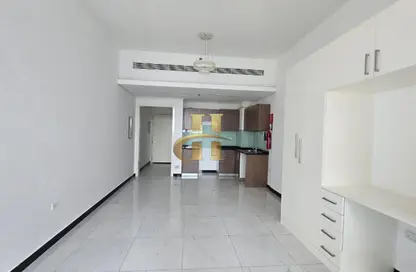Apartment - Studio - 1 Bathroom for rent in Crystal Residence - District 11 - Jumeirah Village Circle - Dubai